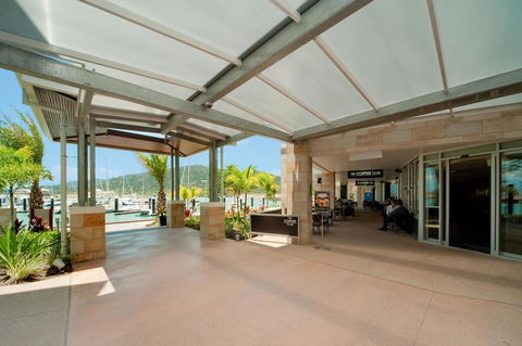 The Boathouse Apartments - Holiday Find 23