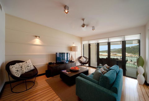 The Boathouse Apartments - Holiday Find 10