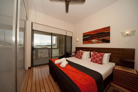 The Boathouse Apartments - Holiday Find 15