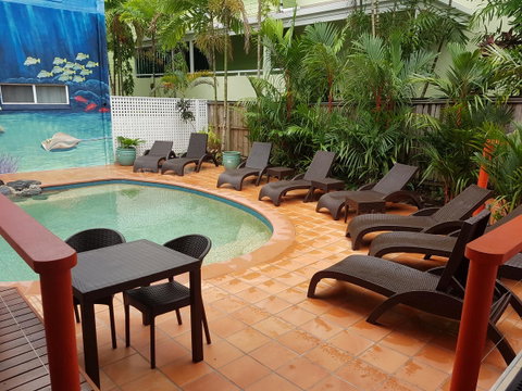 Port Douglas Motel - Holiday Find 31