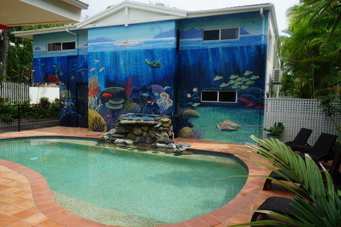 Port Douglas Motel - Holiday Find 28