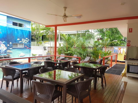 Port Douglas Motel - Holiday Find 33