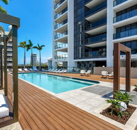 Qube Broadbeach - Holiday Find