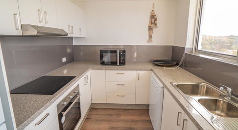 Mandolin Beachfront Resort - Holiday Find 34