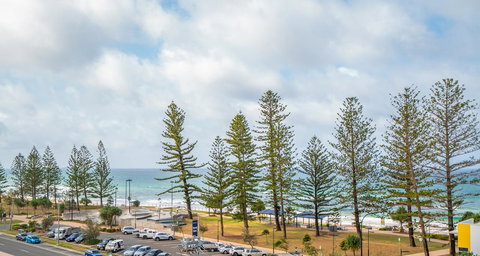 Mandolin Beachfront Resort - Holiday Find 37