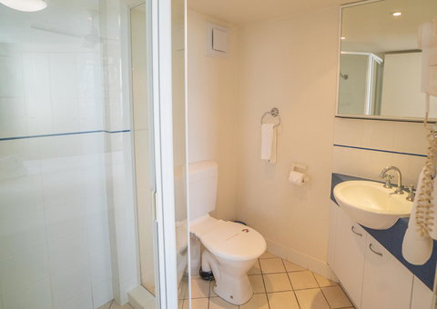 Mandolin Beachfront Resort - Holiday Find 31