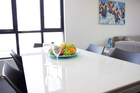 Synergy Broadbeach - Official - Holiday Find 20