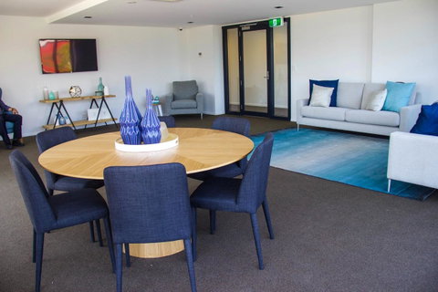 Synergy Broadbeach - Official - Holiday Find 12