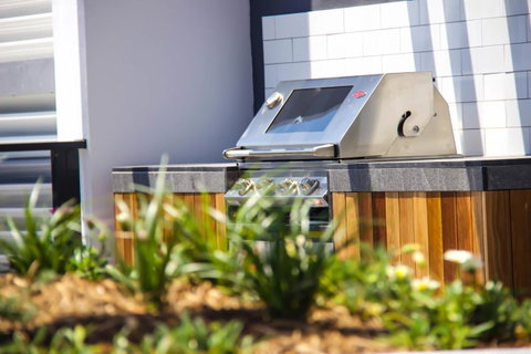 Synergy Broadbeach - Official - Holiday Find 13