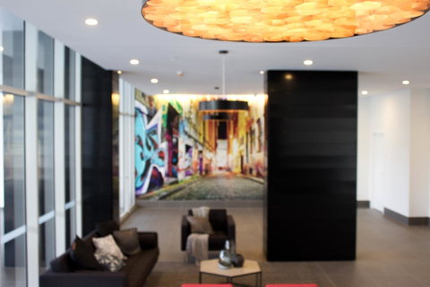 Synergy Broadbeach - Official - Holiday Find 8