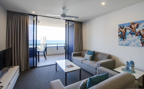 Synergy Broadbeach - Official - Holiday Find 2
