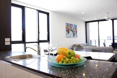 Synergy Broadbeach - Official - Holiday Find 26