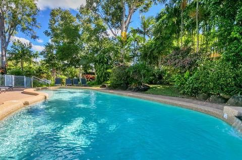 Roydon Beachfront Apartments - Holiday Find 19
