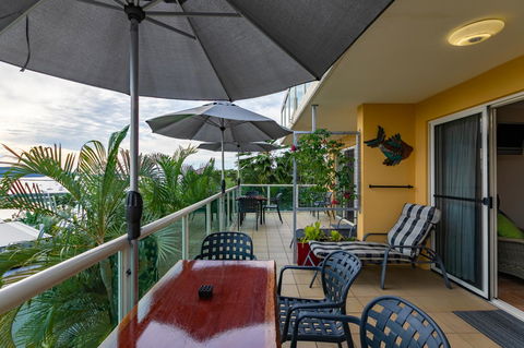 Sunlit Waters Studio Apartments - Holiday Find 22
