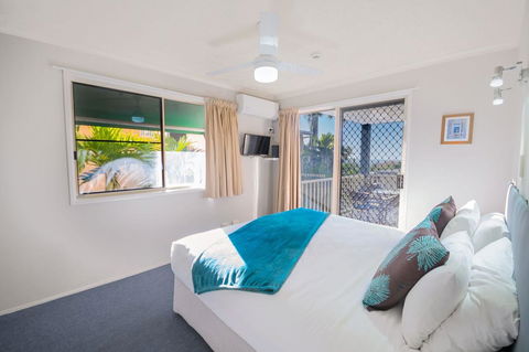 Airlie Apartments - Holiday Find 0