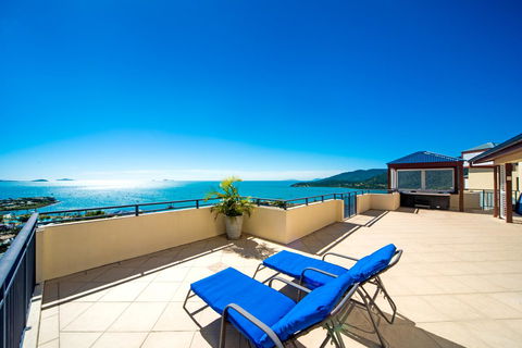 Pinnacles - Holiday Find 2