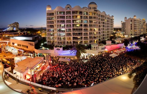 Broadbeach Holiday Apartments - Holiday Find 39