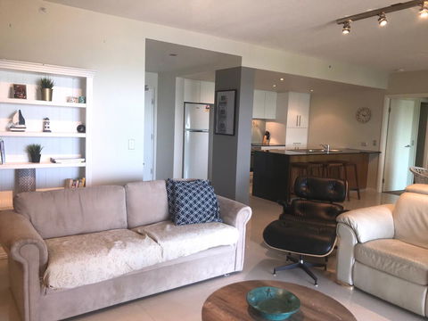 Proximity Waterfront Apartments - Holiday Find 5