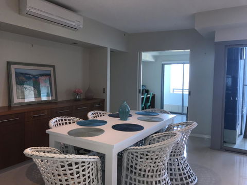 Proximity Waterfront Apartments - Holiday Find 16