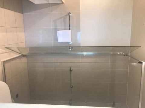 Proximity Waterfront Apartments - Holiday Find 10