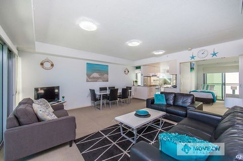 Proximity Waterfront Apartments - Holiday Find 26