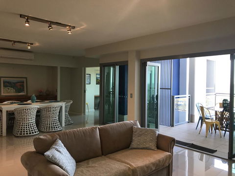 Proximity Waterfront Apartments - Holiday Find 17