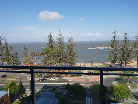 Proximity Waterfront Apartments - Holiday Find 2