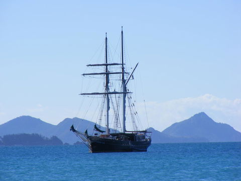 Marina View Apartment - Holiday Find 8