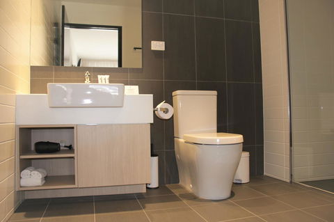 Quest Springfield Central - Holiday Find 7