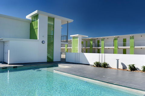 Mackay Oceanside Central Hotel Official - Holiday Find 0