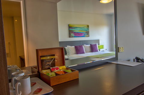 Mackay Oceanside Central Hotel Official - Holiday Find 1