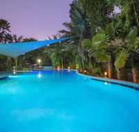 Oasis at Palm Cove - Holiday Find