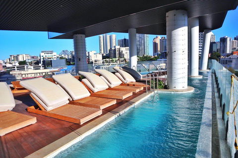Hostrelax Residences On Alfred - Holiday Find 3