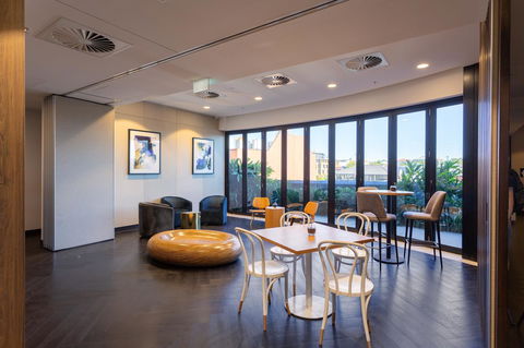 Hostrelax Residences On Alfred - Holiday Find 7