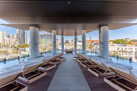 Hostrelax Residences On Alfred - Holiday Find 2