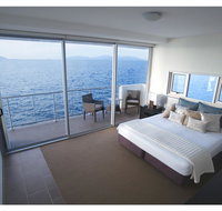 1 Bright Point Apartment 5201 - Holiday Find