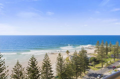 Columbia Beachfront Apartments On Rainbow Bay - Holiday Find 42