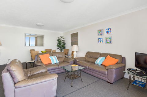Columbia Beachfront Apartments On Rainbow Bay - Holiday Find 30