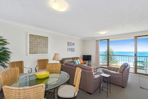 Columbia Beachfront Apartments On Rainbow Bay - Holiday Find 29