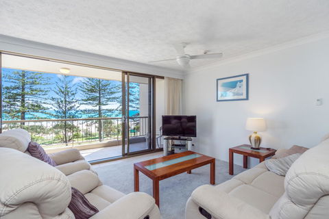 Columbia Beachfront Apartments On Rainbow Bay - Holiday Find 8