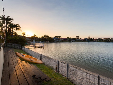 Rumrunner Resort - Holiday Find 13