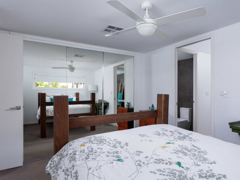 Rumrunner Resort - Holiday Find 28