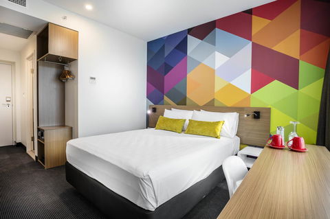 Ibis Styles Brisbane Elizabeth Street - Holiday Find 20