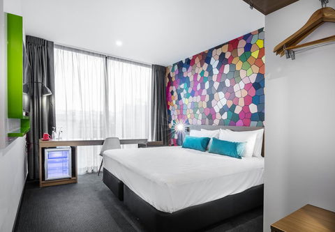 Ibis Styles Brisbane Elizabeth Street - Holiday Find 16