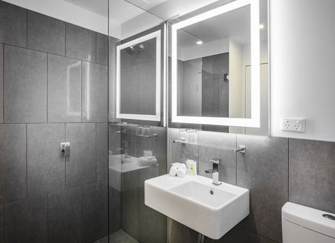 Ibis Styles Brisbane Elizabeth Street - Holiday Find 11