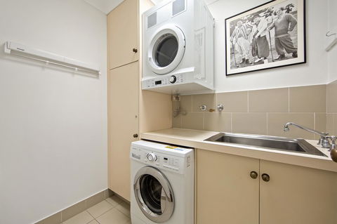 Montipora Unit 3 - In The Heart Of Airlie, Wi-fi And Netflix - Holiday Find 9