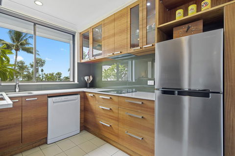 Montipora Unit 3 - In The Heart Of Airlie, Wi-fi And Netflix - Holiday Find 5