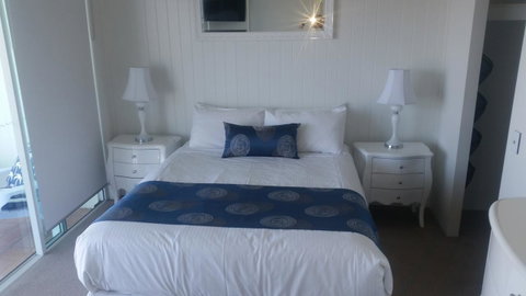 Crystal Bay On The Broadwater - Holiday Find 29