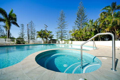 Crystal Bay On The Broadwater - Holiday Find 11