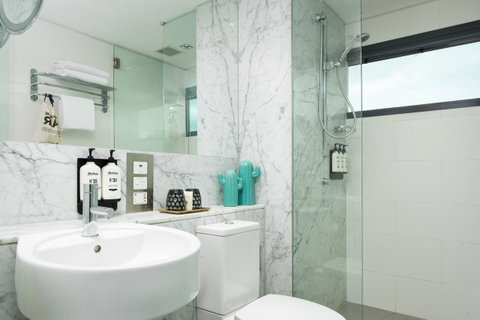 Ovolo The Valley Brisbane - Holiday Find 23